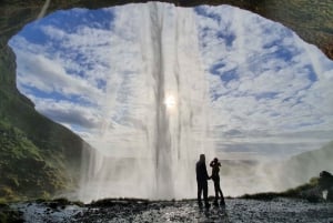 Reykjavik: Wild South Waterfalls, Black Beach & Glacier Hike