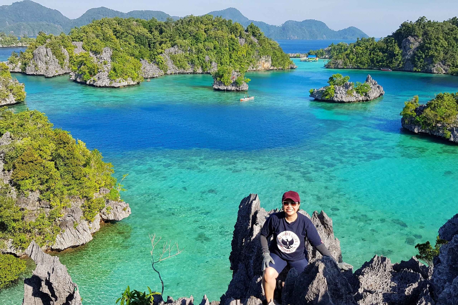 3D2N Labengki-Sombori Island: Private Tour From Kendari