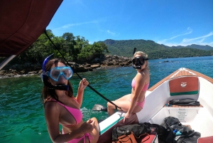 A day in Ilha Grande Snorkeling with turtles Privado