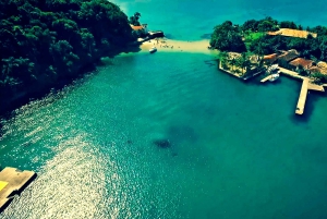 Angra dos Reis: Paradisiac Islands Private Speedboat Tour