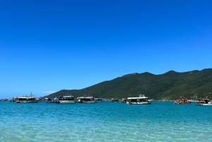 Arraial do Cabo: Boat Trip with Waterslide