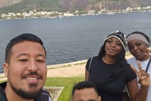 Private E-Bike Guided Tour in Rio'Historic Center to Ipanema