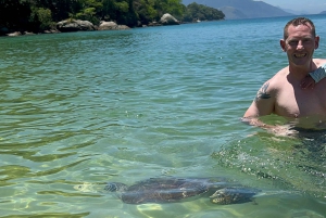 Experience Paradise Ilha Grande in a Speedboat Private