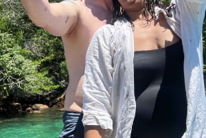 Experience Paradise Ilha Grande in a Speedboat Private