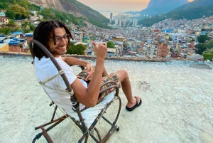 Favela da Rocinha (BIGGEST IN BRASIL) with a Local Guide
