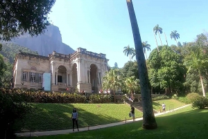Exploring the Botanical Garden and Lage Park: Natural Riches