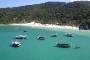 From Rio: Arraial do Cabo Day Trip with Boat Tour
