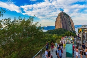 From Rio de Janeiro: Sugarloaf Mountain Tour with Cable Car