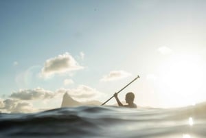 Glória: Sunset Speedboat Cruise with Drinks and Snacks