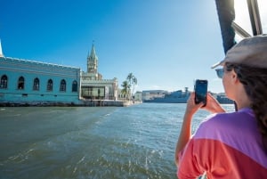 Glória: Sunset Speedboat Cruise with Drinks and Snacks