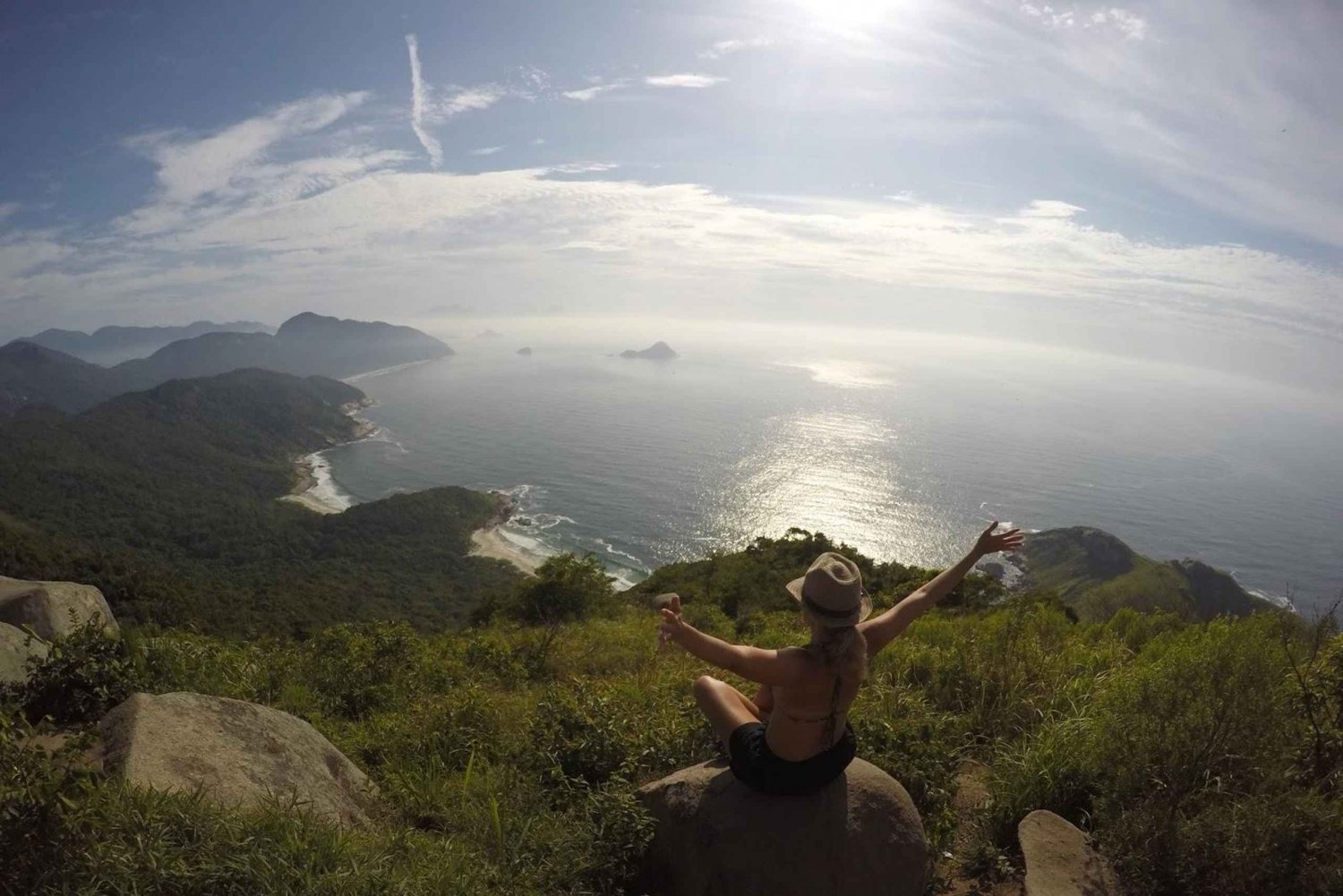 Guided Tour to Pedra do Telégrafo: Iconic Views & Adventure