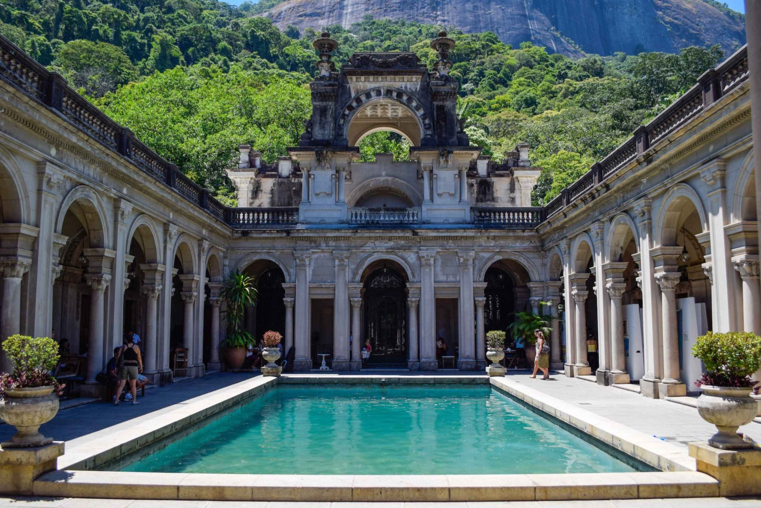 Half-Day Botanical Garden and Parque Lage Photo Tour