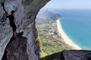 Hike to Garganta do Céu: close to the top of Pedra da Gávea