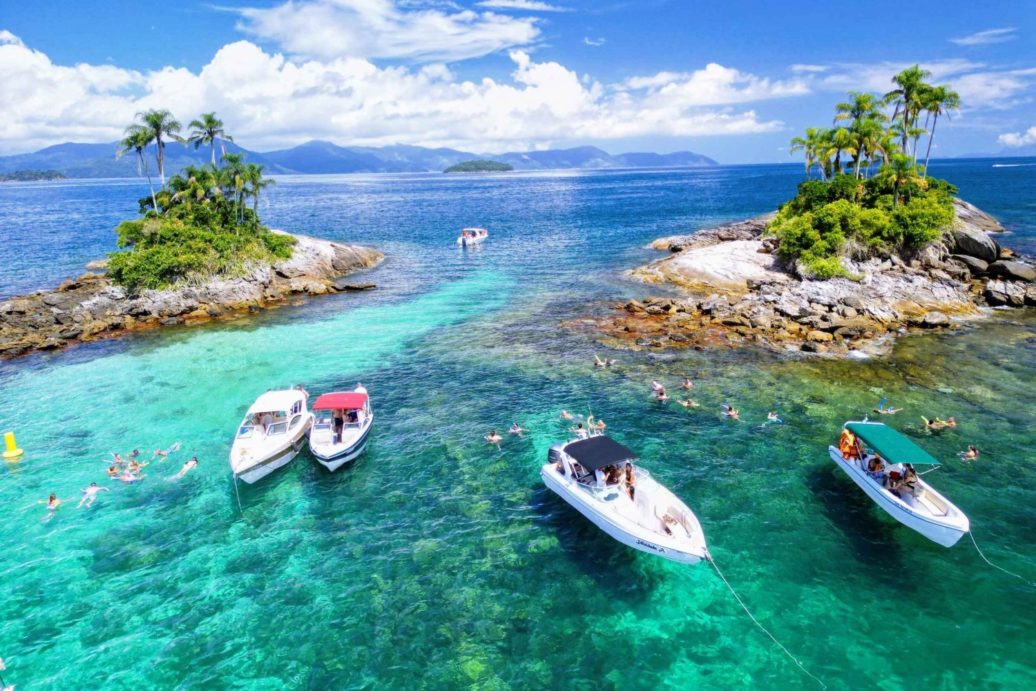 Ilha Grande: Full-Day Speedboat Tour of Paradise Islands