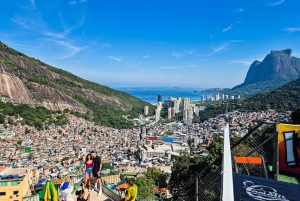 Jeep'n'Culture: Rocinha Favela and Tijuca Rainforest Tour