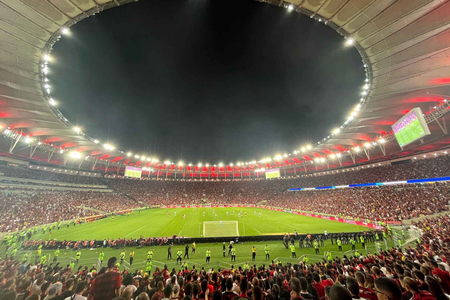 Rio de Janeiro: Maracanã Stadium Match Ticket and Drink