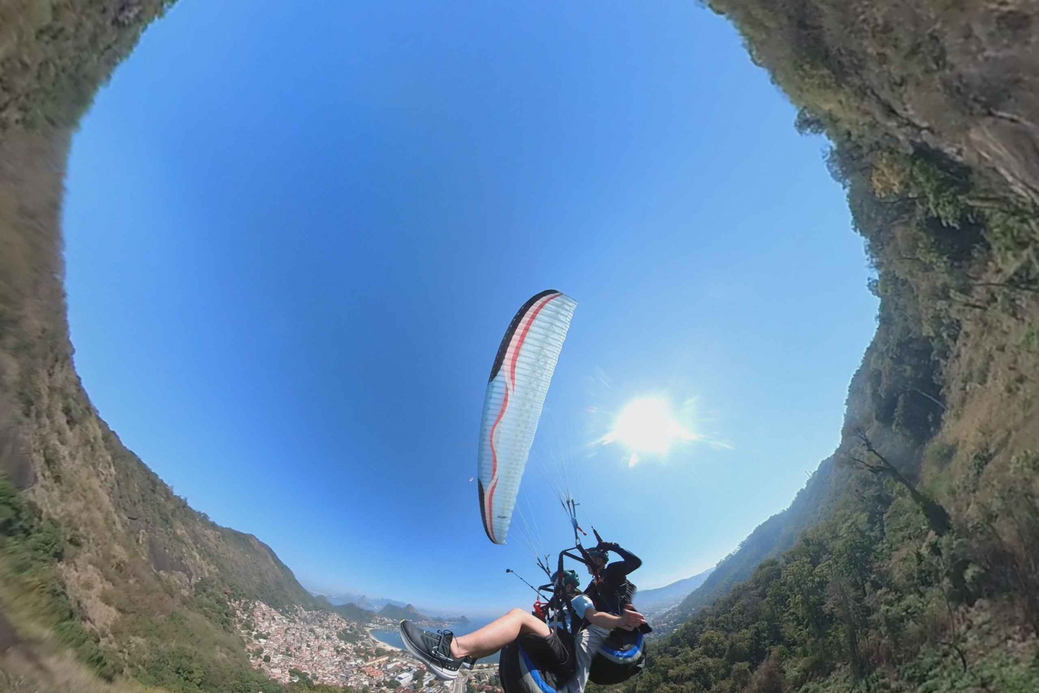 Niteroi - Rio de Janeiro: Paraglider tandem flight