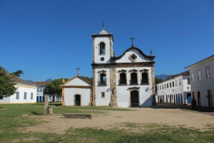 Paraty: Historic Centre Walking Tour & Cachaça Tasting