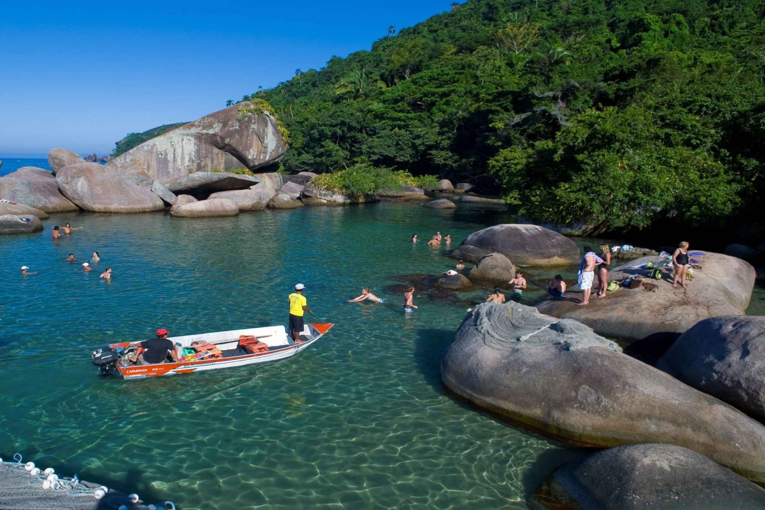 Paraty: Trindade Cove Tour with Cepilho Beach and Hike