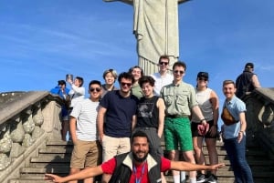 Private Tour: Christ w/Ticket, Maracanã, Sugarloaf, Old Rio