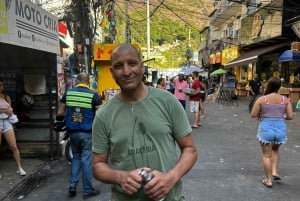 Rio de Janeiro: Rocinha Favela Group Tour Local Guide 3 Hour