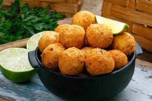Pub Crawl in Lapa with Authentic Brazilian Bar Food
