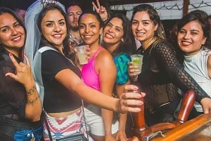 Rio Boat Party: Dance to DJ Beats on Guanabara Bay