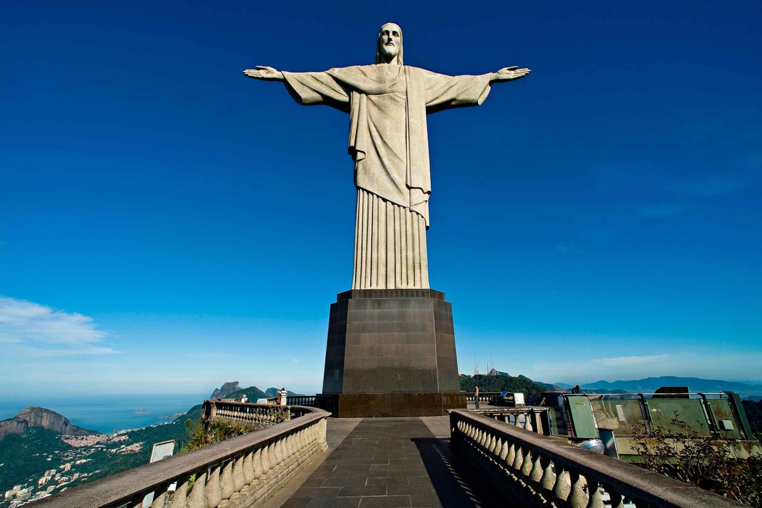 Rio: City Half-Day Tour by Van with Corcovado Mountain