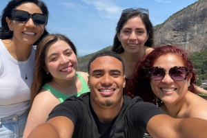 Rio de Janeiro: 3-hour tour of the Rocinha Favela with a local guide
