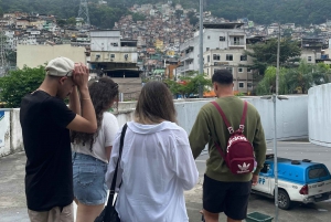 Rio de Janeiro: 3-hour tour of the Rocinha Favela with a local guide