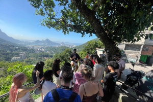 Rio de Janeiro: 3-hour tour of the Rocinha Favela with a local guide