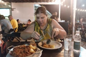 Rio de Janeiro: Barra da Tijuca Walk & Food Tour with Drinks