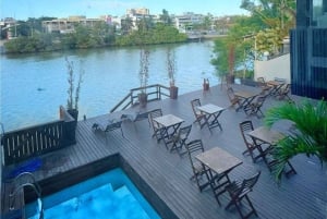 Rio de Janeiro: Boat Tour of Barra, Amores, and Islands Beaches