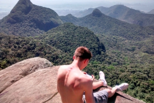 Rio de Janeiro: Dois Irmaos Hike & Favela Tour