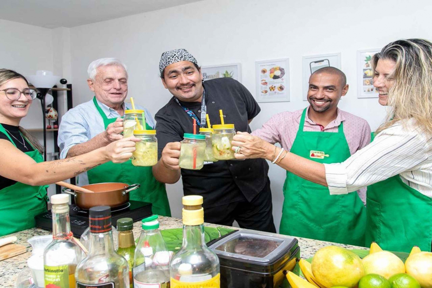 Rio de Janeiro: Drinks Class with Sunset in Ipanema