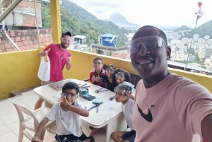 Rio de Janeiro: Favela Santa Marta Tour with Resident Guide