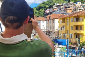 Rio de Janeiro: Favela Santa Marta Tour with Resident Guide