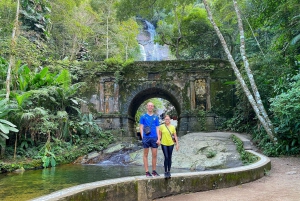 Rio de Janeiro: Floresta da Tijuca, cachoeiras e gruta.