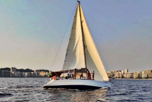 Rio de Janeiro: Guanabara Bay Sunset Sailing Tour & Drinks