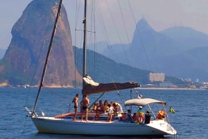 Rio de Janeiro: Guanabara Bay Sunset Sailing Tour & Drinks