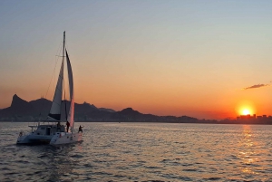 Rio de Janeiro: 3 hours Shared Catamaran Sailing Tour