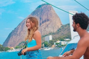 Rio de Janeiro: 3 hours Shared Catamaran Sailing Tour