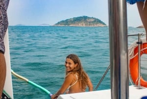 Rio de Janeiro: 3 hours Shared Catamaran Sailing Tour