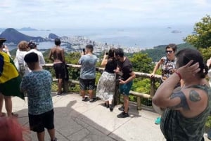 Rio de Janeiro: Jeep Tour in the Tijuca Forest