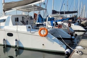 Rio de Janeiro: Private Catamaran Cruise with BBQ & Open Bar