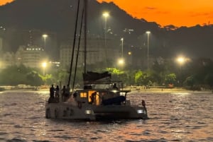 Rio de Janeiro: Private Catamaran Cruise with BBQ & Open Bar