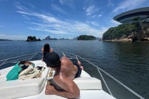 Rio de Janeiro: Private Speedboat Tour with Snacks & Drinks