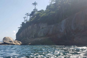 Rio de Janeiro: Sailing Sunset Tour with Snacks and Drinks