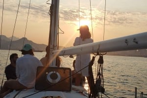 Rio de Janeiro: Sailing Sunset Tour with Snacks and Drinks