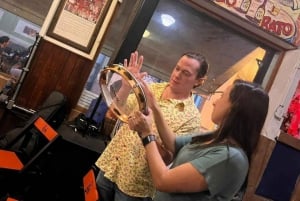 Rio de Janeiro: Samba Night Private Tour with locals in Lapa